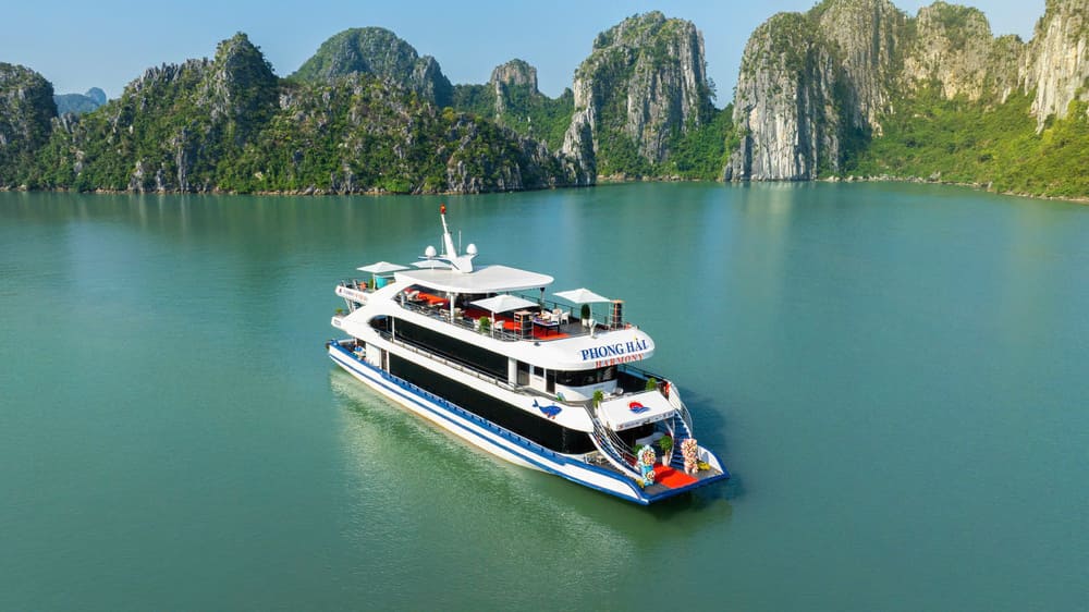 Phong Hải Harmony Cruise QN - 9595 - Tàu du lịch tại Hạ Long
