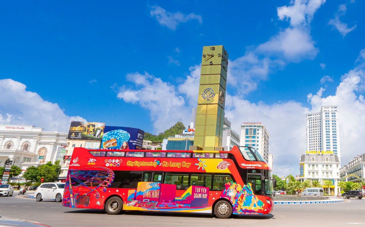 Xe buýt nội thành Hạ Long