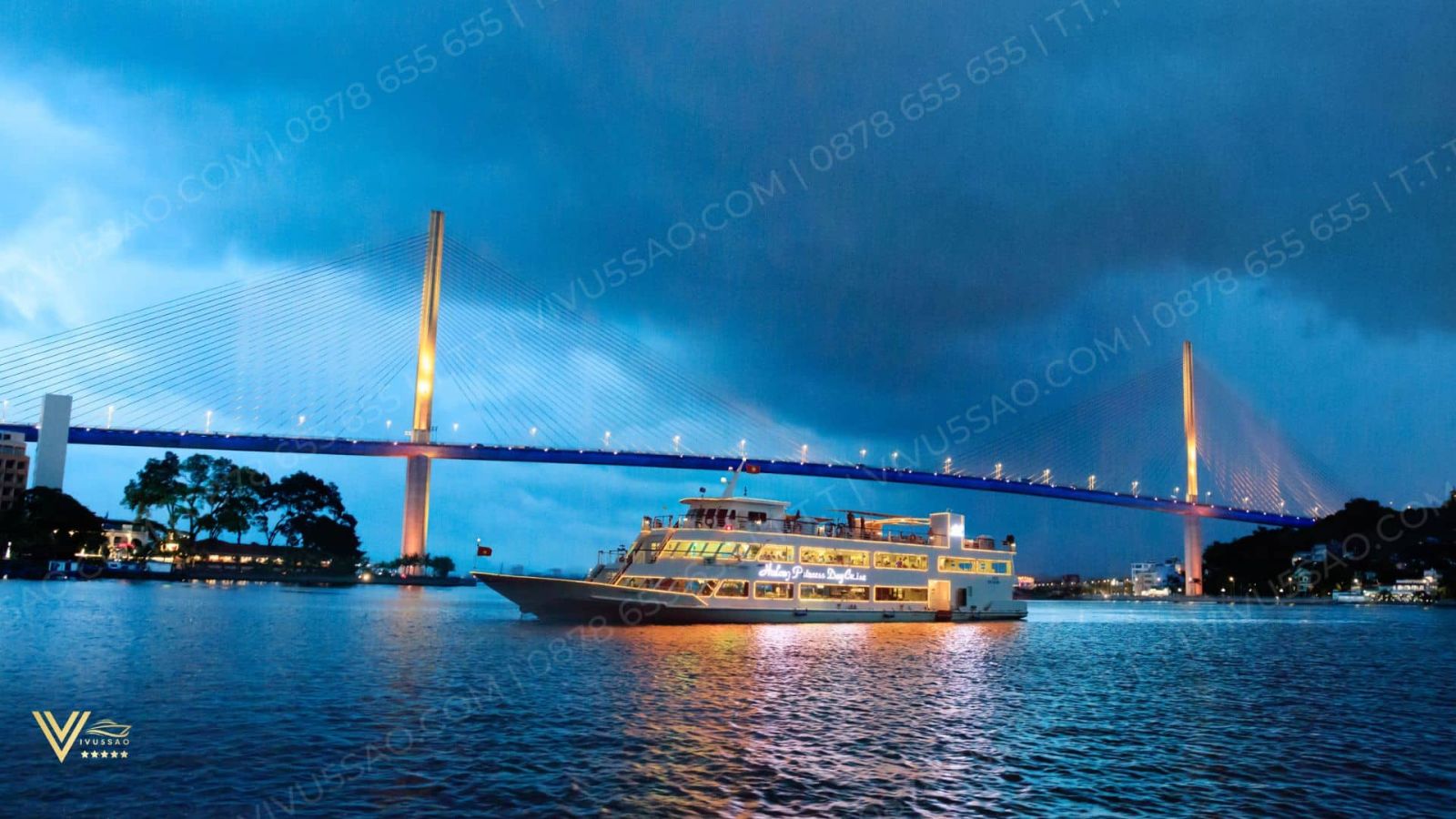 Halong Princess Day Cruise QN - 6666 - Tàu du lịch tại Hạ Long